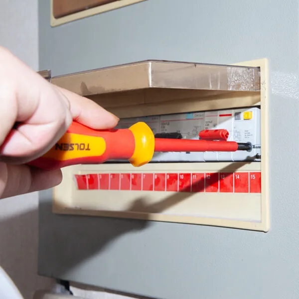 5PCS VDE SCREWDRIVER SET - Image 3