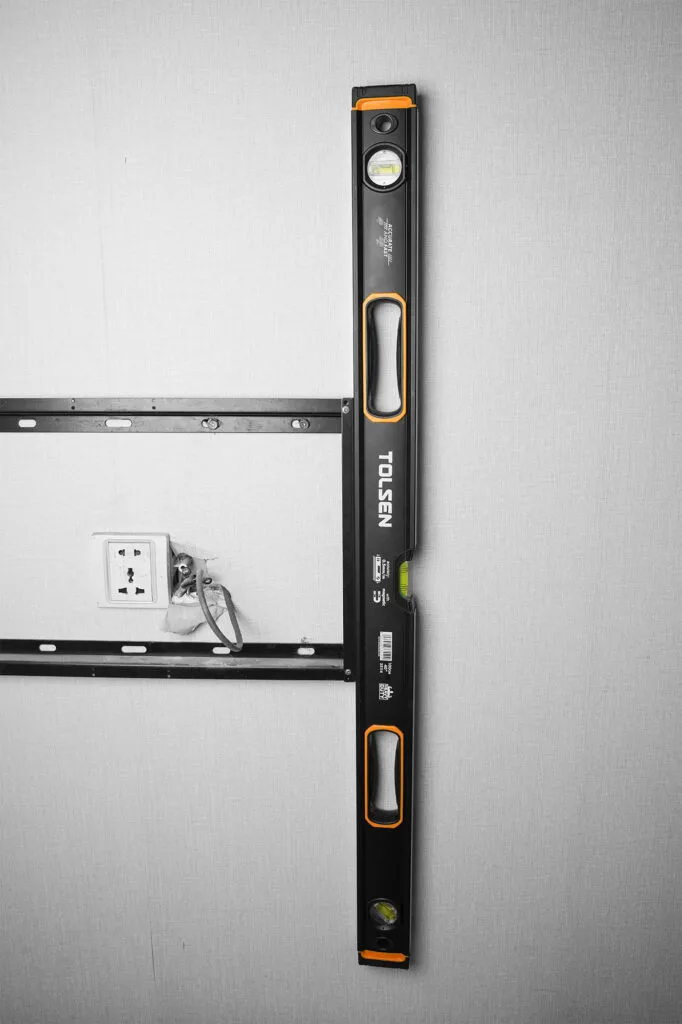 SPIRIT LEVEL WITH MAGNETIC (INDUSTRIAL) - Image 2